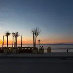 Sea Side
